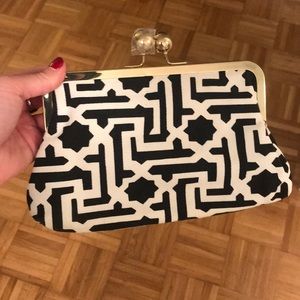 NEW C Wonder clutch!